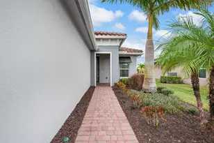 9669 SW Forestwood Ave, Port Saint Lucie, FL 34987 - Photo 4