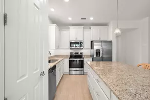 9669 SW Forestwood Ave, Port Saint Lucie, FL 34987 - Photo 8