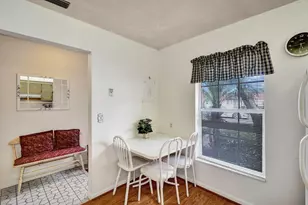 282 Cape Cod Cir, Lake Worth, FL 33467 - Photo 4