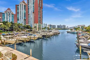 3330 NE 190th St, Aventura, FL 33180 - Photo 30