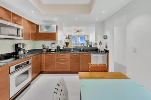 3330 NE 190th St, Aventura, FL 33180 - Photo 4