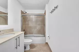 3330 NE 190th St, Aventura, FL 33180 - Photo 20