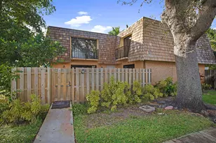 253 Woodland Rd, Palm Springs, FL 33461 - Photo 26