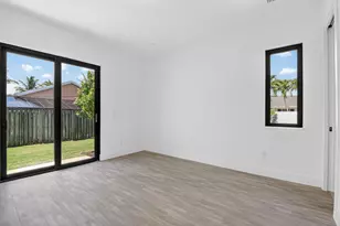 3920 Espan Ct, Palm Springs, FL 33461 - Photo 38