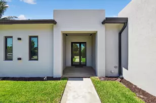 3920 Espan Ct, Palm Springs, FL 33461 - Photo 8