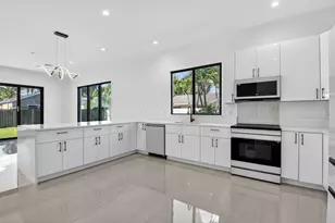 3920 Espan Ct, Palm Springs, FL 33461 - Photo 16