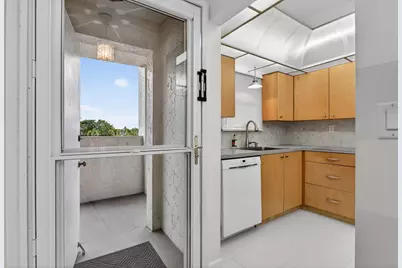 6080 NW 44th Street #214, Lauderhill, FL 33319 - Photo 2