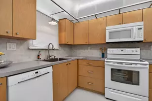 6080 NW 44th St, Lauderhill, FL 33319 - Photo 2