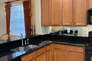 635 Castle Dr, Palm Beach Gardens, FL 33410 - Photo 6