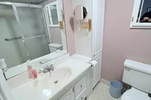 1027 Berkshire B, Deerfield Beach, FL 33442 - Photo 4