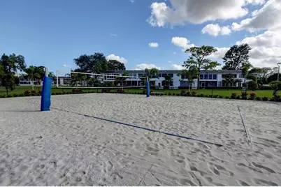1027 Berkshire B, Deerfield Beach, FL 33442 - Photo 10
