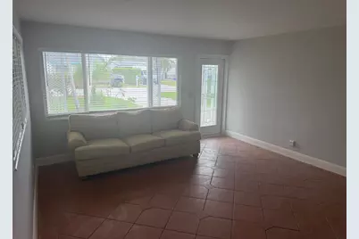 620 W Bloxham Street, Lantana, FL 33462 - Photo 4