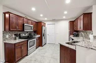 79 Flores Del Norte, Fort Pierce, FL 34951 - Photo 8