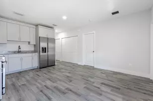 1119 Osceola Dr, West Palm Beach, FL 33409 - Photo 8