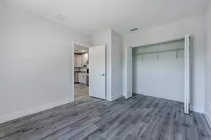 1119 Osceola Dr, West Palm Beach, FL 33409 - Photo 14