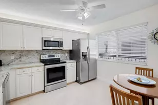 6698 10th Ave N, Lake Worth, FL 33467 - Photo 2