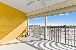 5700 NW 2nd Ave, Boca Raton, FL 33487 - Photo 28