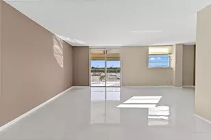 5700 NW 2nd Ave, Boca Raton, FL 33487 - Photo 6