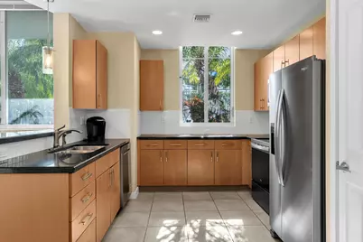 300 S Australian Avenue #618, West Palm Beach, FL 33401 - Photo 10