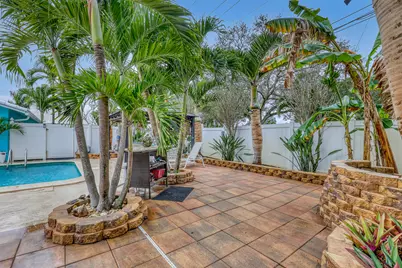 1890 SW 59th Avenue SW, Plantation, FL 33317 - Photo 18