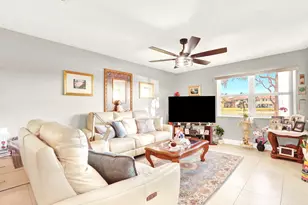 944 Imperial Lake Rd, West Palm Beach, FL 33413 - Photo 12