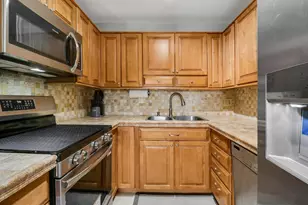112 Yacht Club Dr, North Palm Beach, FL 33408 - Photo 10
