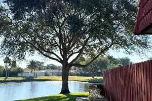 3757 Victoria Dr, West Palm Beach, FL 33406 - Photo 10