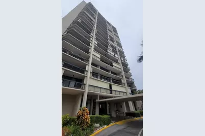 2425 Presidential Way #402, West Palm Beach, FL 33401 - Photo 1