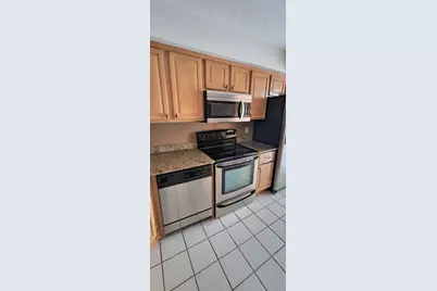 2425 Presidential Way #402, West Palm Beach, FL 33401 - Photo 10