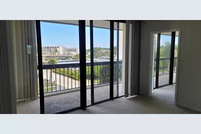 2425 Presidential Way #402, West Palm Beach, FL 33401 - Photo 2