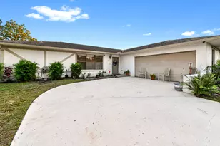 2531 Doral Way, Riviera Beach, FL 33407 - Photo 2