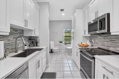 5374 Venetia Court #E, Boynton Beach, FL 33437 - Photo 8