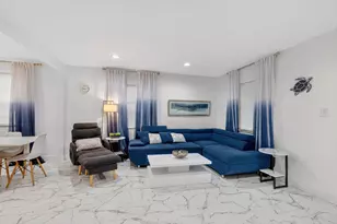 698 NE 36th St, Oakland Park, FL 33334 - Photo 2