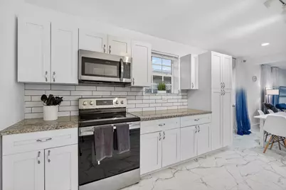 698 NE 36th Street, Oakland Park, FL 33334 - Photo 8
