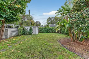 698 NE 36th St, Oakland Park, FL 33334 - Photo 20