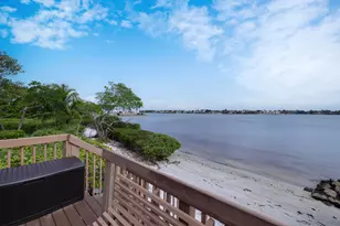88 N Lakeshore Dr, Hypoluxo, FL 33462 - Photo 52