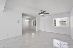 5130 Las Verdes Cir, Delray Beach, FL 33484 - Photo 8