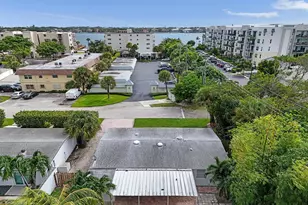 1205 S Lake Dr, Lantana, FL 33462 - Photo 22