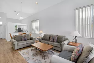 6765 Green Island Cir, Lake Worth, FL 33463 - Photo 14