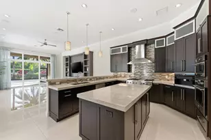 13550 Greentree Trail, Wellington, FL 33414 - Photo 14