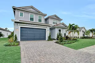 114 SE Palma St, Port Saint Lucie, FL 34984 - Photo 2