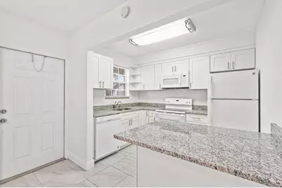 101 Akron Street #101, Lake Worth Beach, FL 33461 - Photo 2