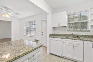 101 Akron St, Lake Worth Beach, FL 33461 - Photo 6