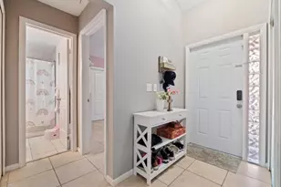 6194 Pine Tree Ln, Tamarac, FL 33319 - Photo 8