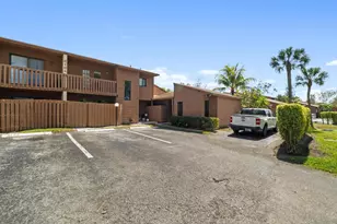 6194 Pine Tree Ln, Tamarac, FL 33319 - Photo 6