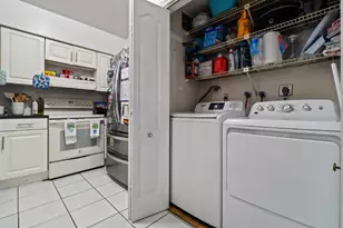 6194 Pine Tree Ln, Tamarac, FL 33319 - Photo 22