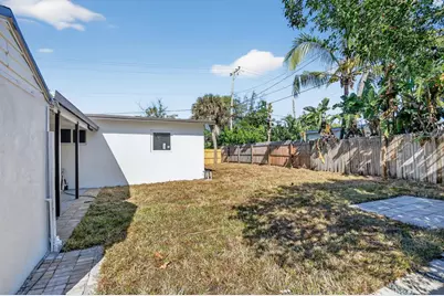 1426 Hillcrest Dr Drive, Lake Worth Beach, FL 33461 - Photo 44