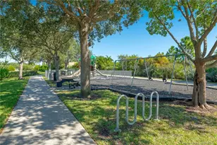 895 NW Sassafras Terrace, Jensen Beach, FL 34957 - Photo 22