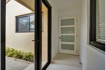 818 NW 26th Avenue, Delray Beach, FL 33445 - Photo 30