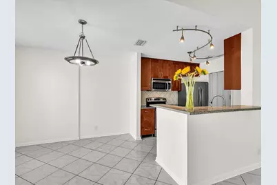 815 W Boynton Beach Boulevard #16-205, Boynton Beach, FL 33426 - Photo 8